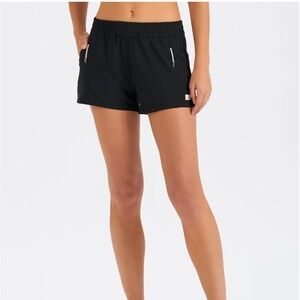 Vuori Dash Short
